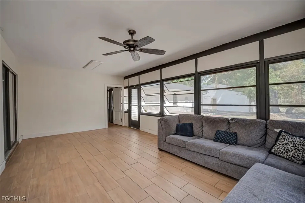 1672 Many Road North Fort Myers FL 33903