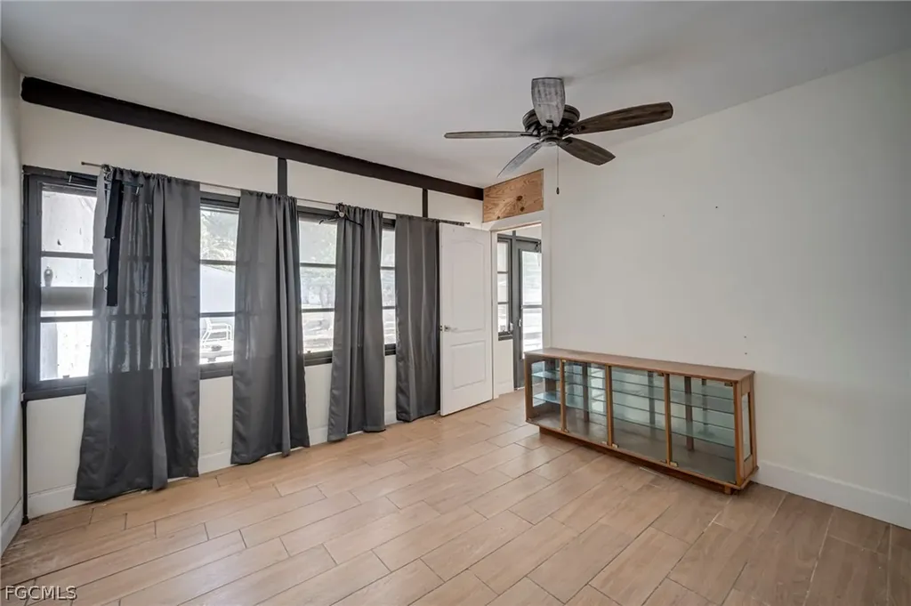 1672 Many Road North Fort Myers FL 33903