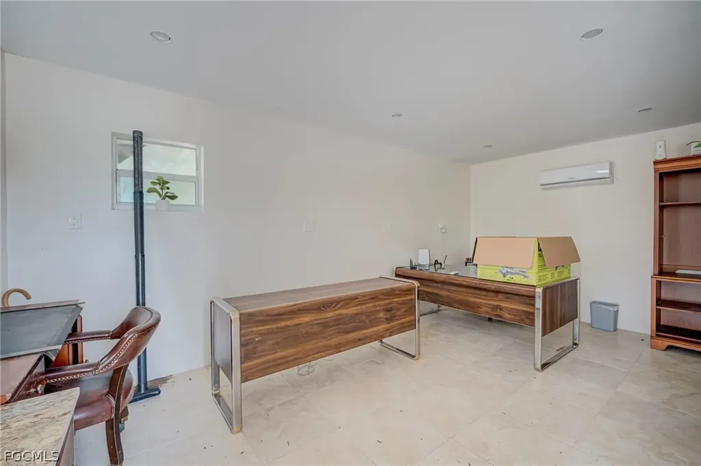 1672 Many Road North Fort Myers FL 33903