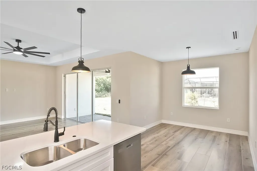 1906 NW 28th Avenue Cape Coral FL 33993