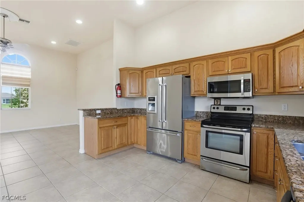 138 Pembroke Street Lehigh Acres FL 33974