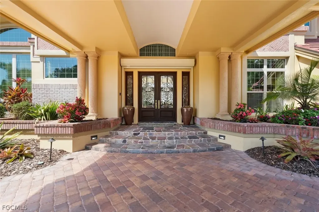 15248 Fiddlesticks Boulevard Fort Myers FL 33912