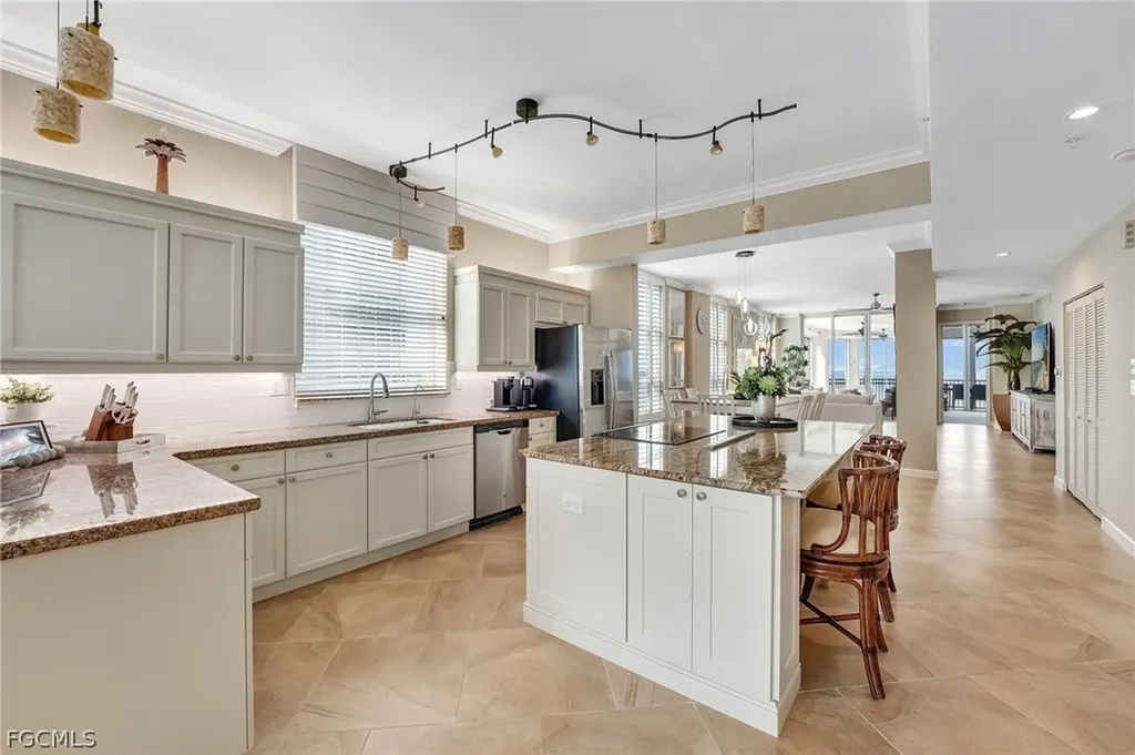 14220 Royal Harbour Court Fort Myers FL 33908