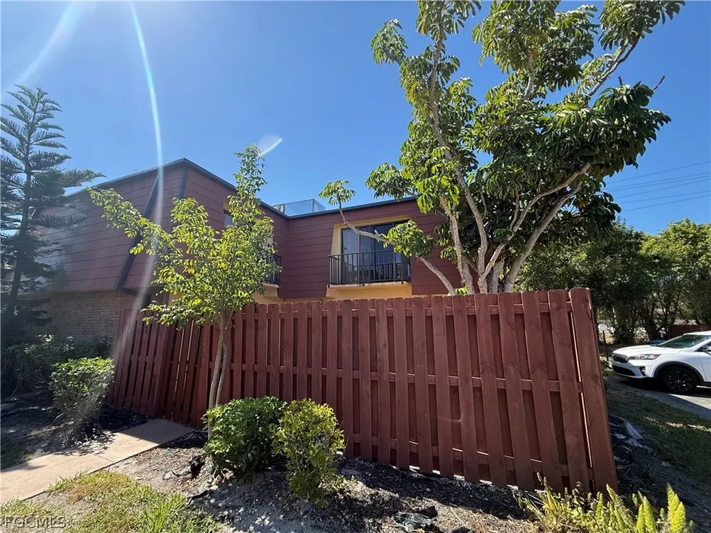 1520 Park Meadows Drive Fort Myers FL 33907