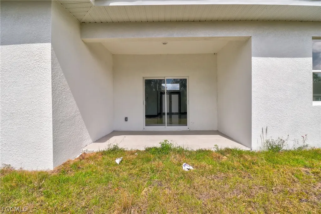 442 Mercedes Court Lehigh Acres FL 33972