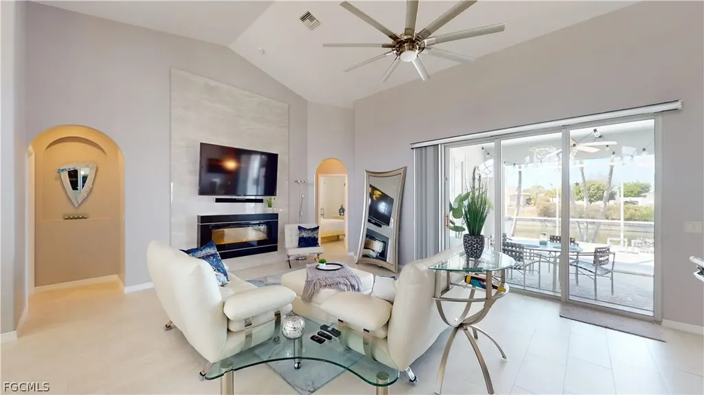 120 SE 13th Avenue Cape Coral FL 33990