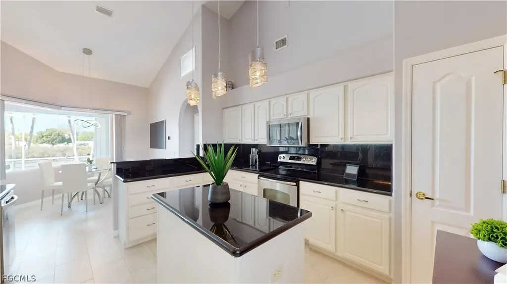 120 SE 13th Avenue Cape Coral FL 33990