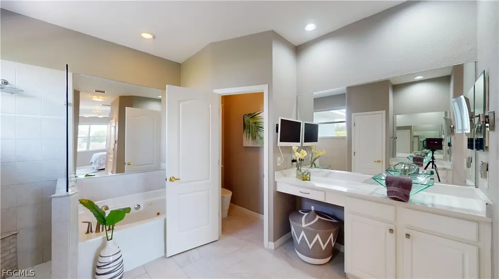 120 SE 13th Avenue Cape Coral FL 33990