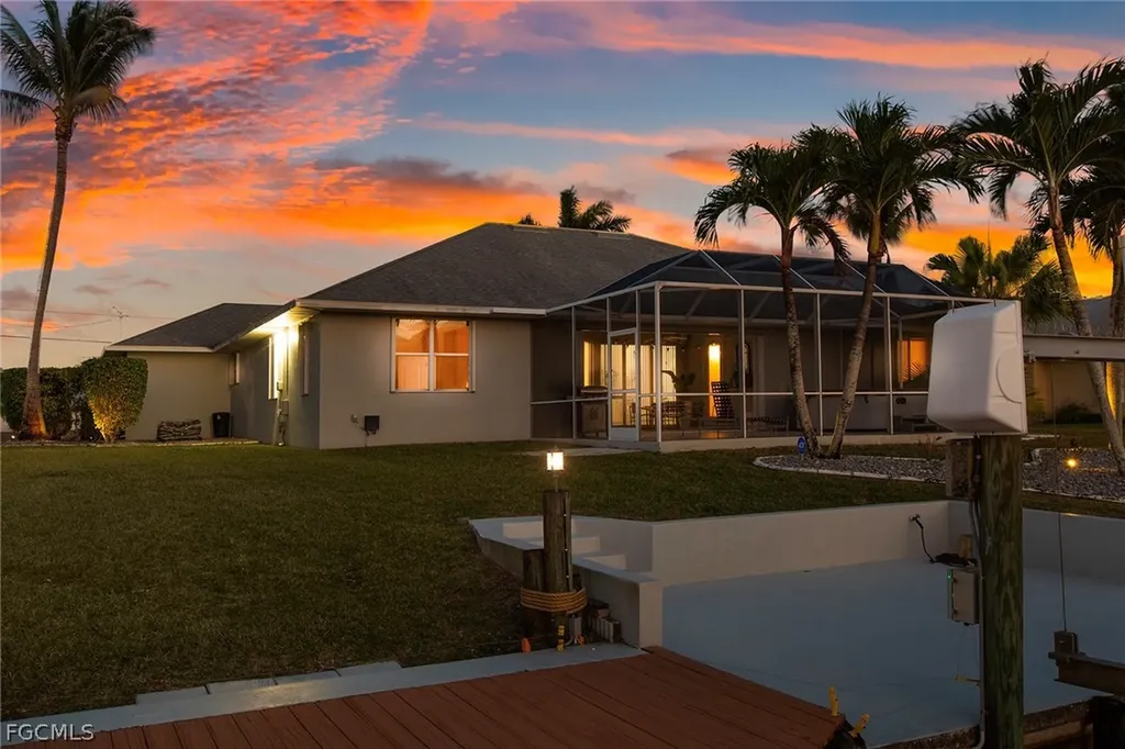 120 SE 13th Avenue Cape Coral FL 33990