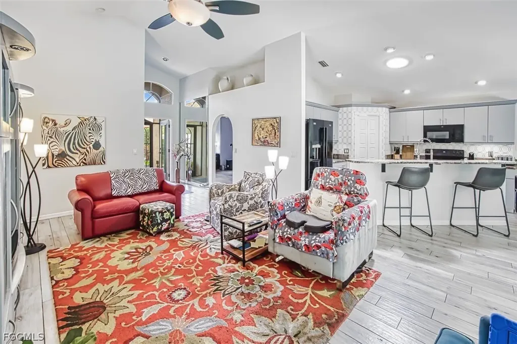 9917 Las Casas Drive Fort Myers FL 33919