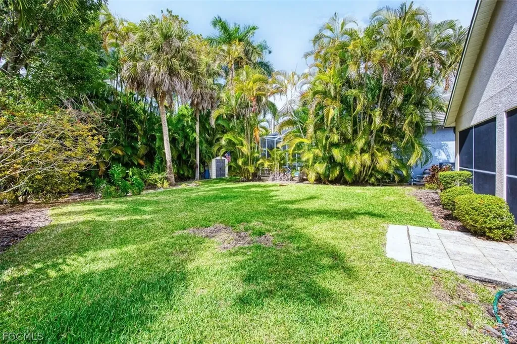 9917 Las Casas Drive Fort Myers FL 33919