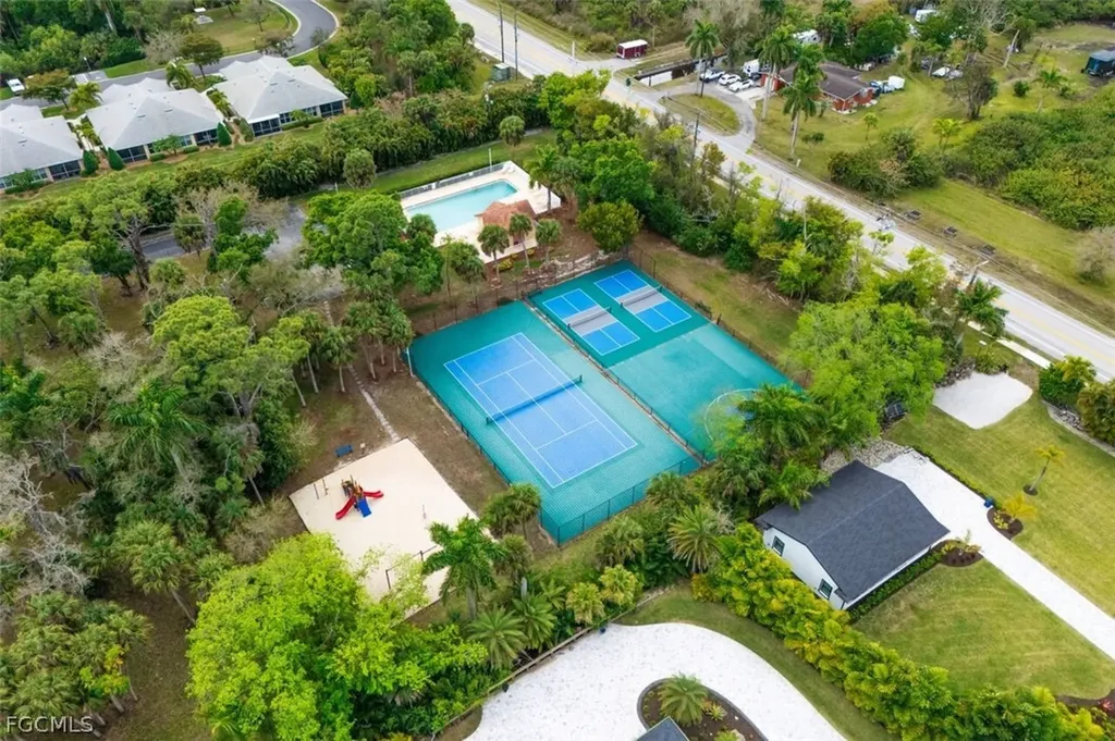 9917 Las Casas Drive Fort Myers FL 33919
