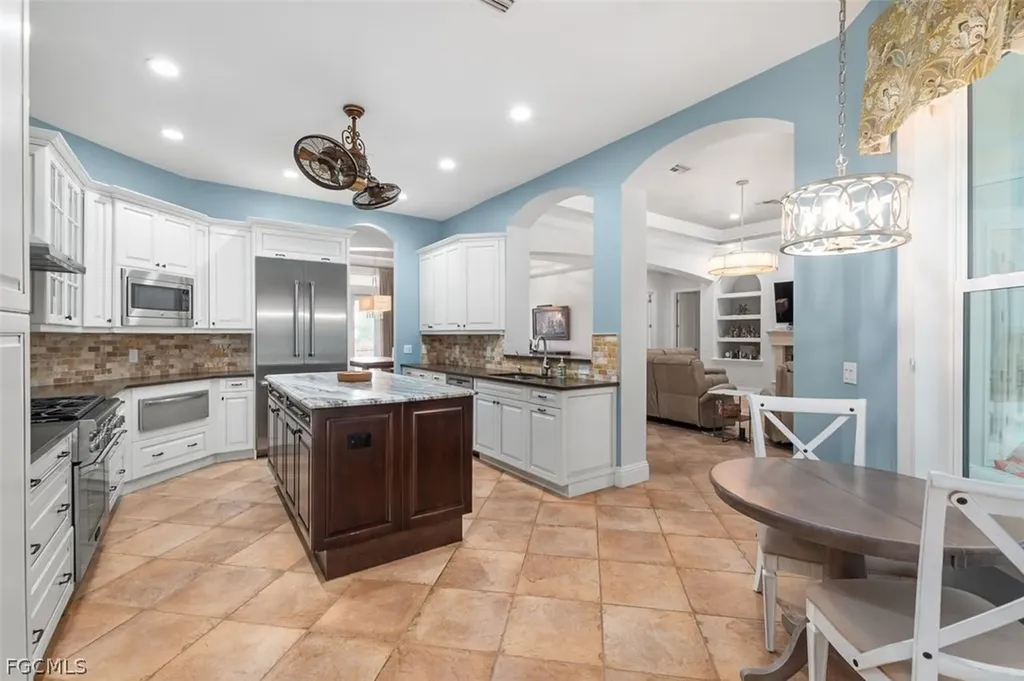 3821 River Point Drive Fort Myers FL 33905