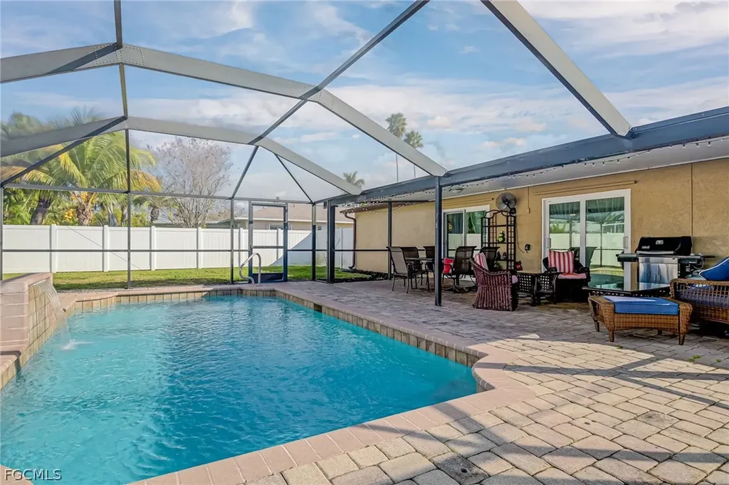 209 SE 44th Terrace Cape Coral FL 33904