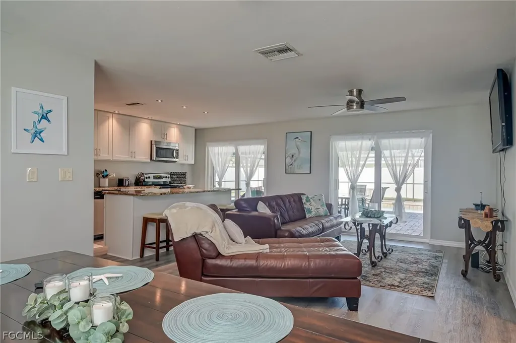 209 SE 44th Terrace Cape Coral FL 33904