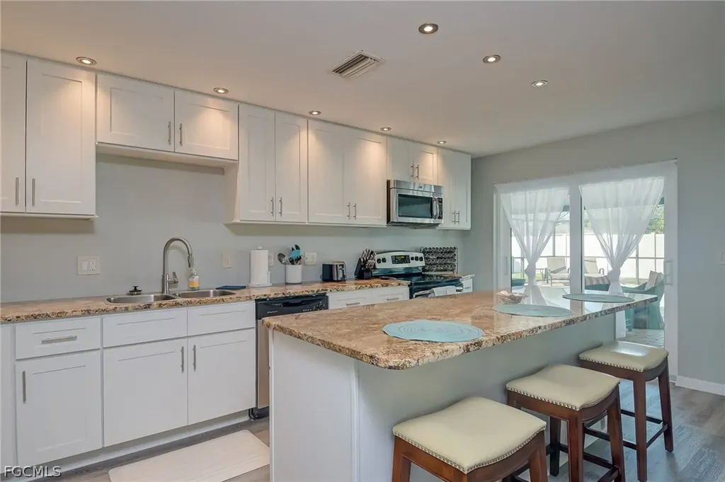 209 SE 44th Terrace Cape Coral FL 33904