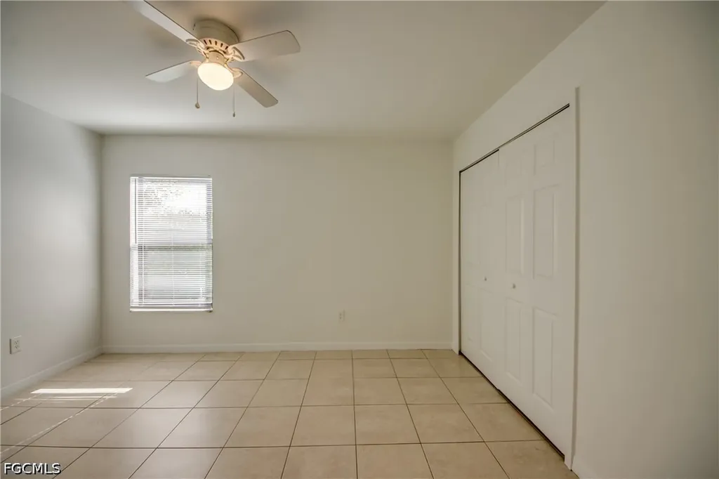 842/844 SW 39th Terrace Cape Coral FL 33914