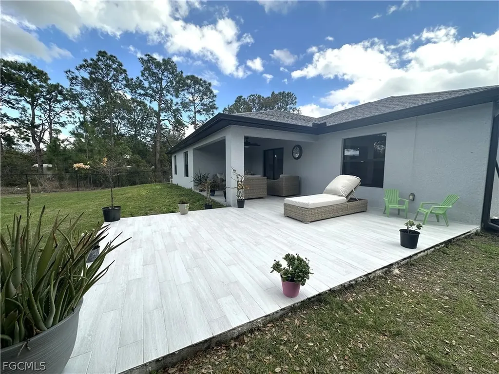 3710 38th Street SW Lehigh Acres FL 33976