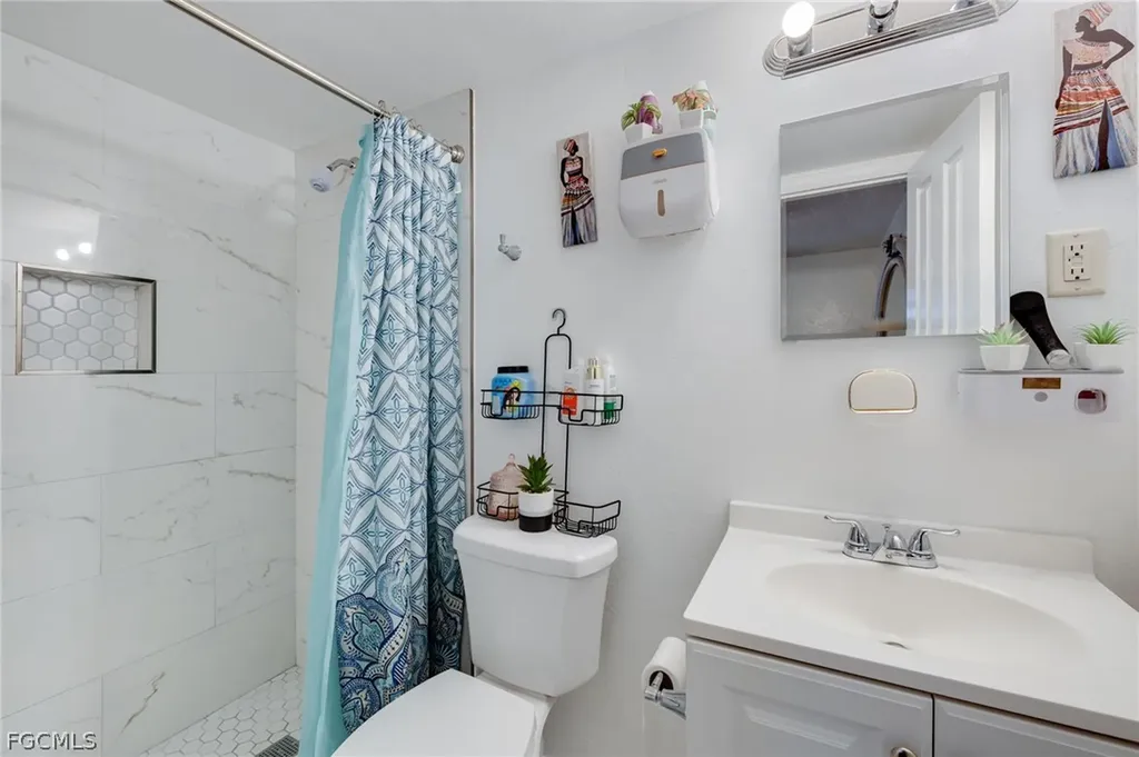 1652 Jamestown Court Fort Myers FL 33907