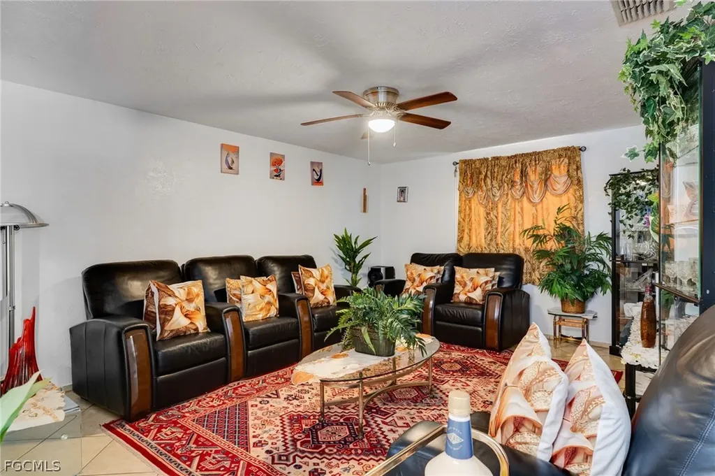 1652 Jamestown Court Fort Myers FL 33907