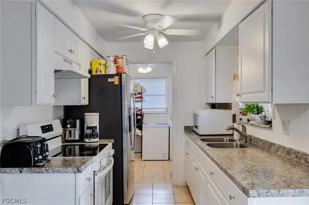 1652 Jamestown Court Fort Myers FL 33907