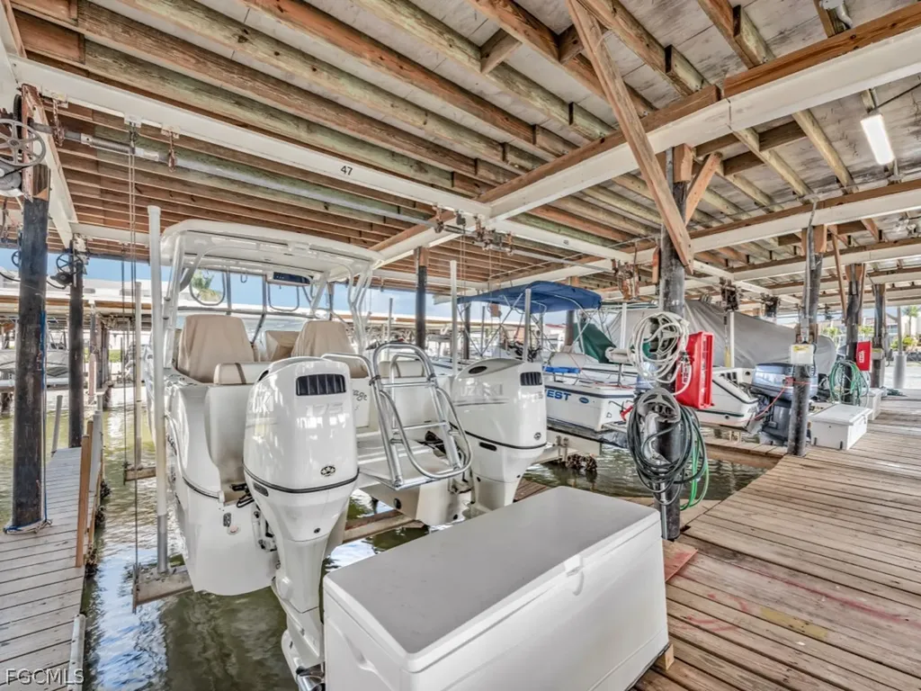 1100 8th Avenue S Naples FL 34102