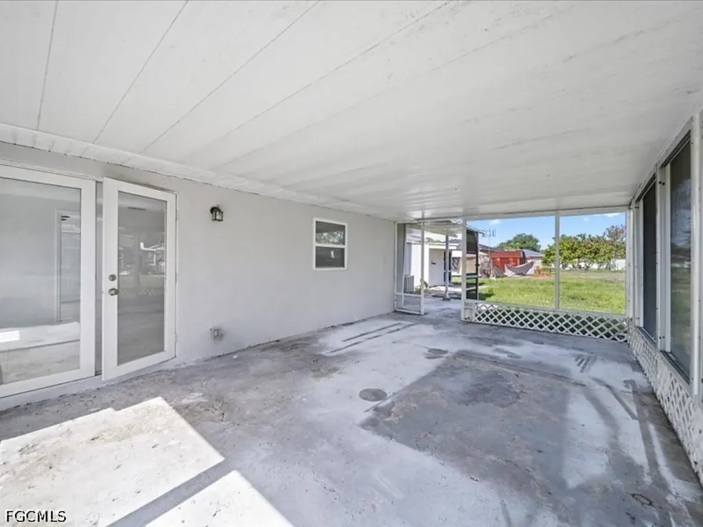 121 E 3rd Street Lehigh Acres FL 33936