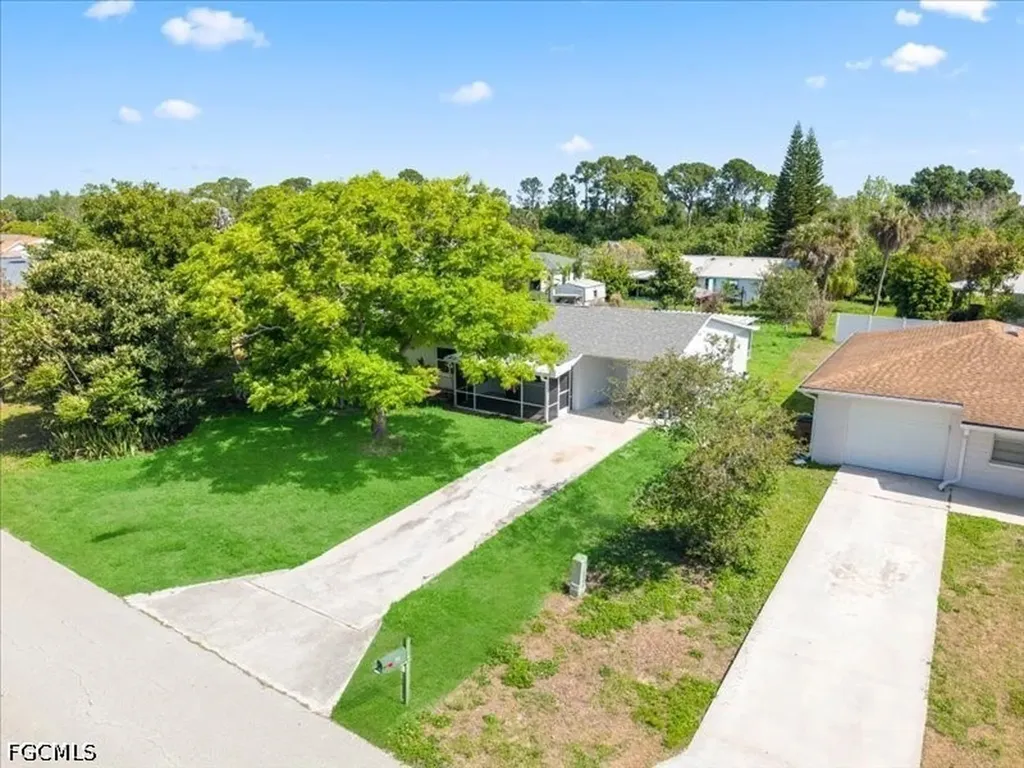 121 E 3rd Street Lehigh Acres FL 33936