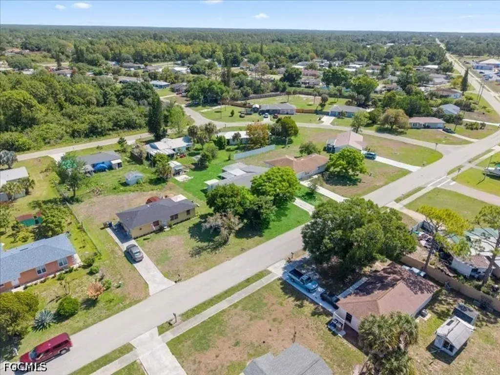 121 E 3rd Street Lehigh Acres FL 33936