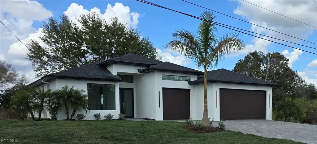 529 Theodore Vail Street E Lehigh Acres FL 33974
