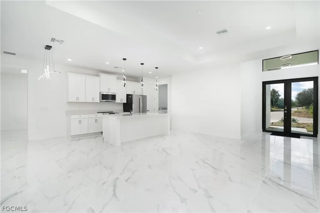 529 Theodore Vail Street E Lehigh Acres FL 33974
