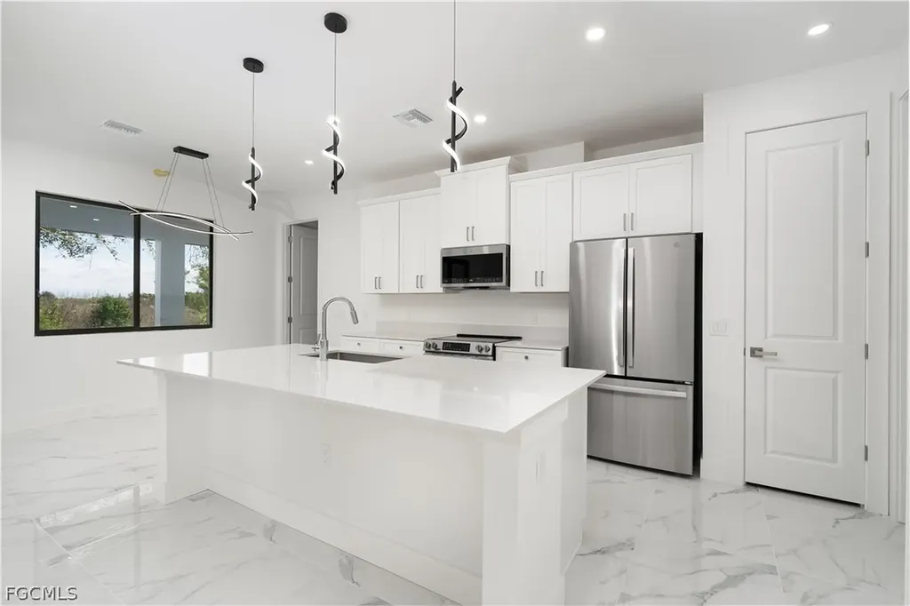 529 Theodore Vail Street E Lehigh Acres FL 33974