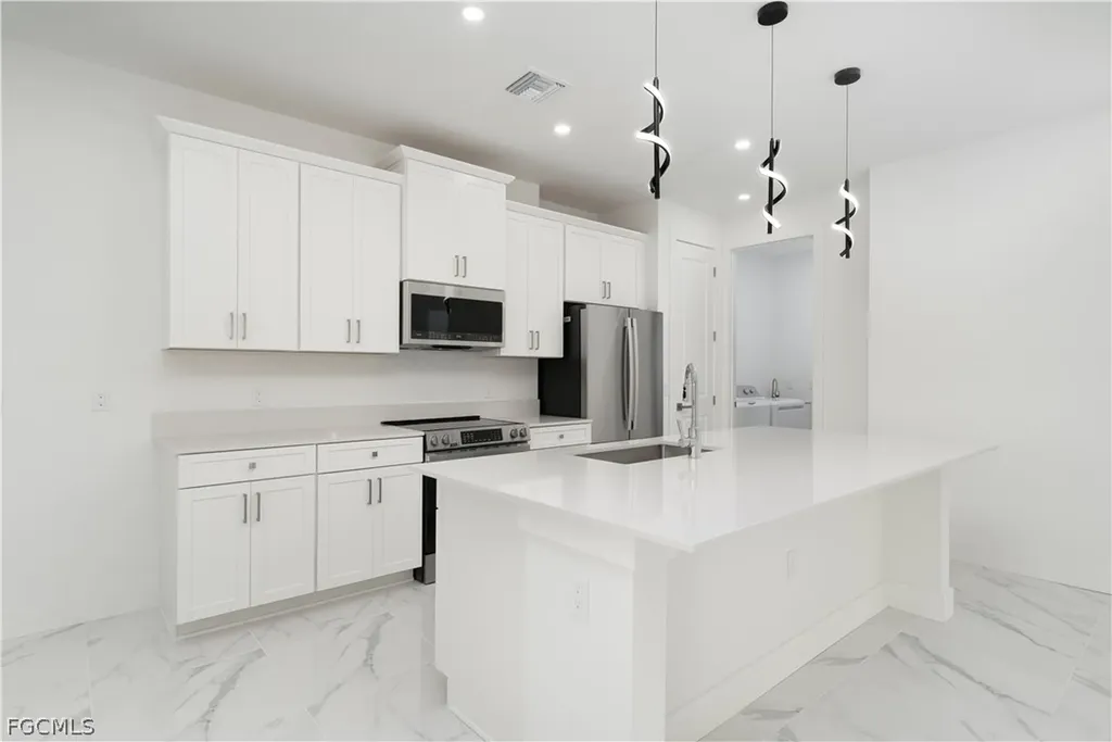 529 Theodore Vail Street E Lehigh Acres FL 33974