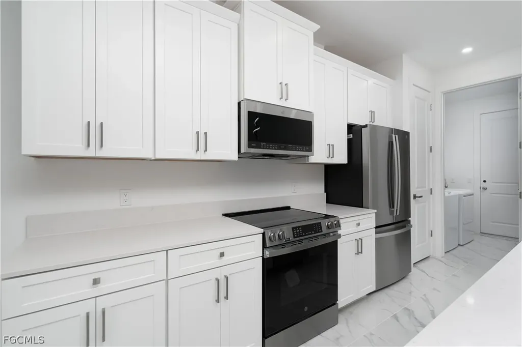 529 Theodore Vail Street E Lehigh Acres FL 33974