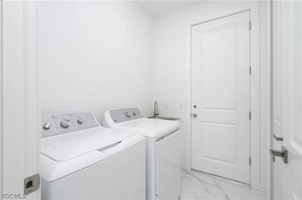 529 Theodore Vail Street E Lehigh Acres FL 33974