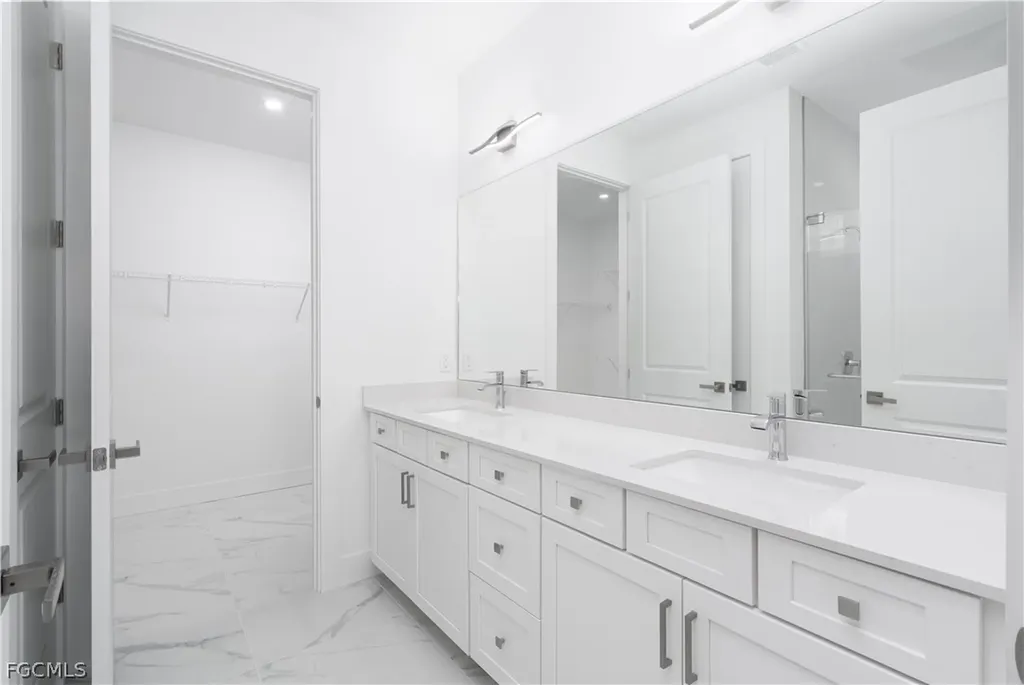 529 Theodore Vail Street E Lehigh Acres FL 33974