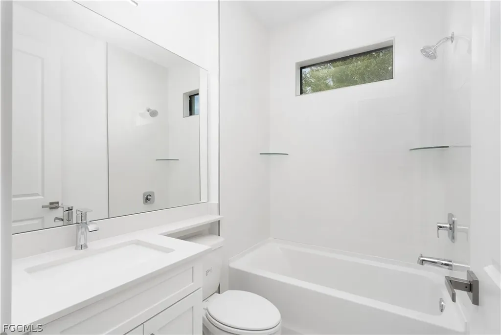 529 Theodore Vail Street E Lehigh Acres FL 33974