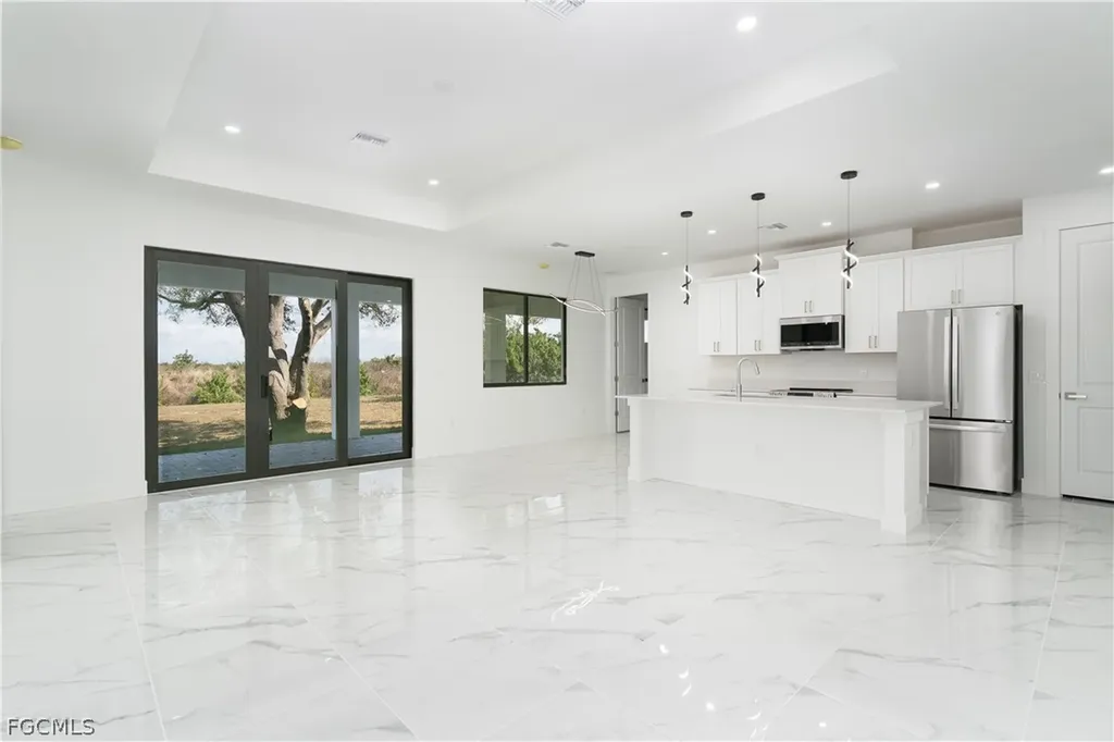 529 Theodore Vail Street E Lehigh Acres FL 33974