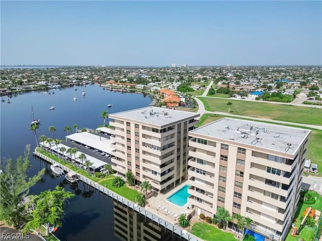 4803 Sunset Court Cape Coral FL 33904