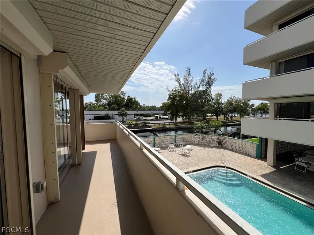 4803 Sunset Court Cape Coral FL 33904