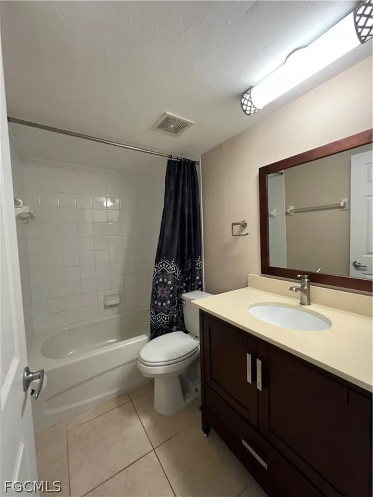 4803 Sunset Court Cape Coral FL 33904