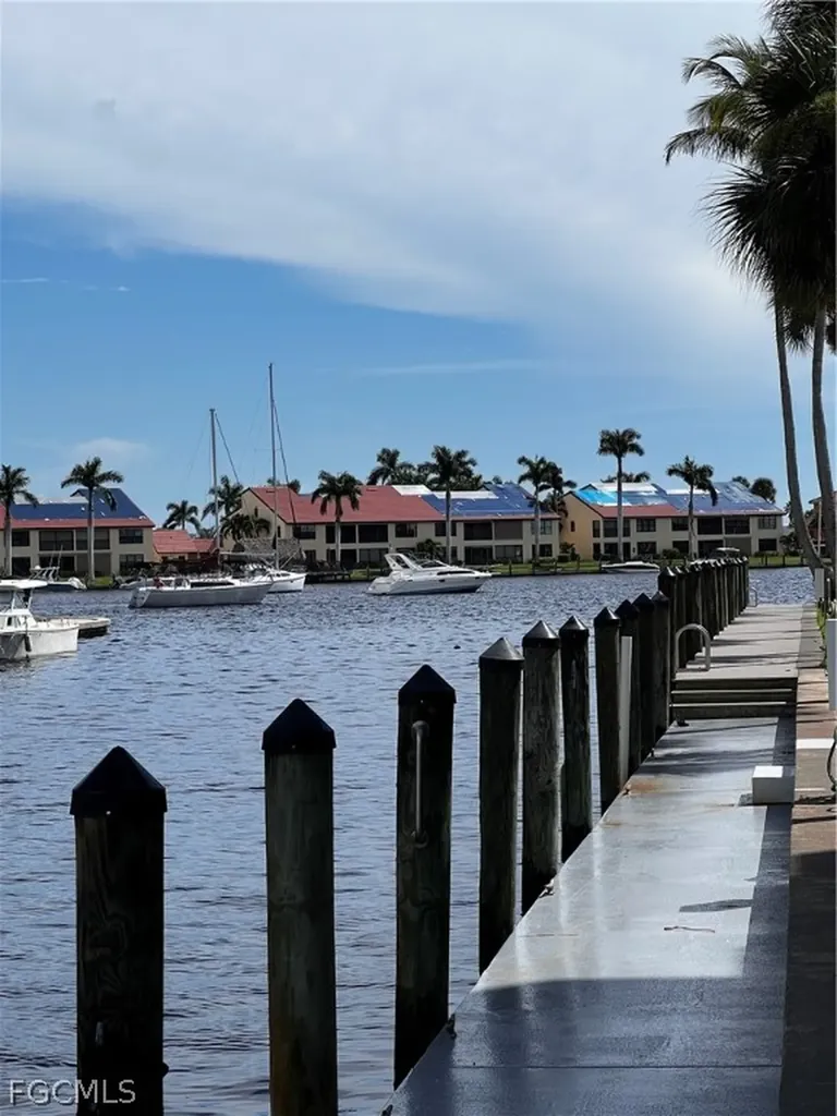 4803 Sunset Court Cape Coral FL 33904