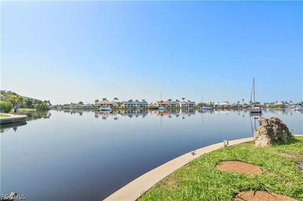 4803 Sunset Court Cape Coral FL 33904