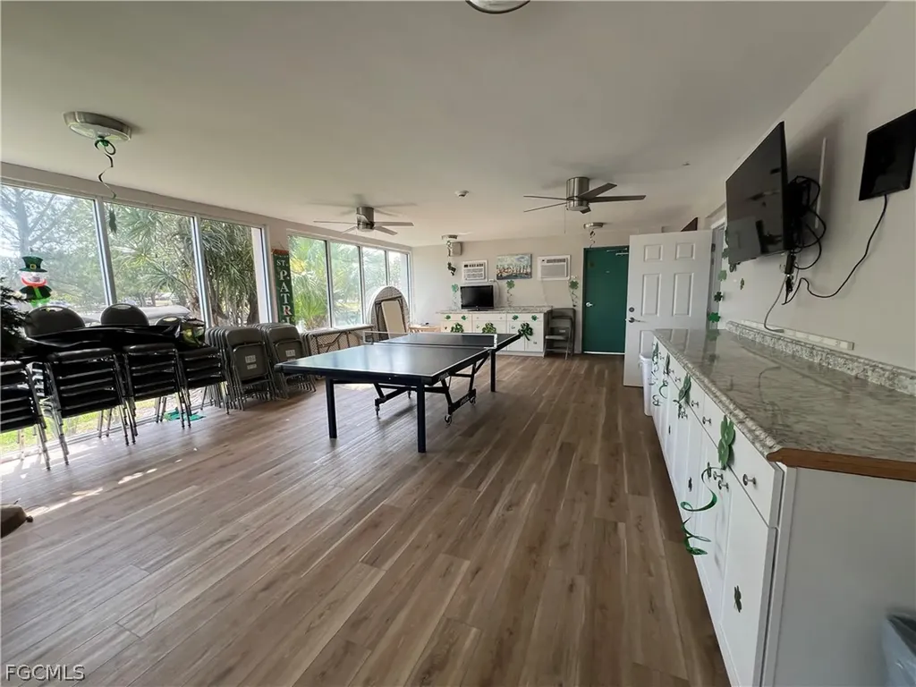 4803 Sunset Court Cape Coral FL 33904