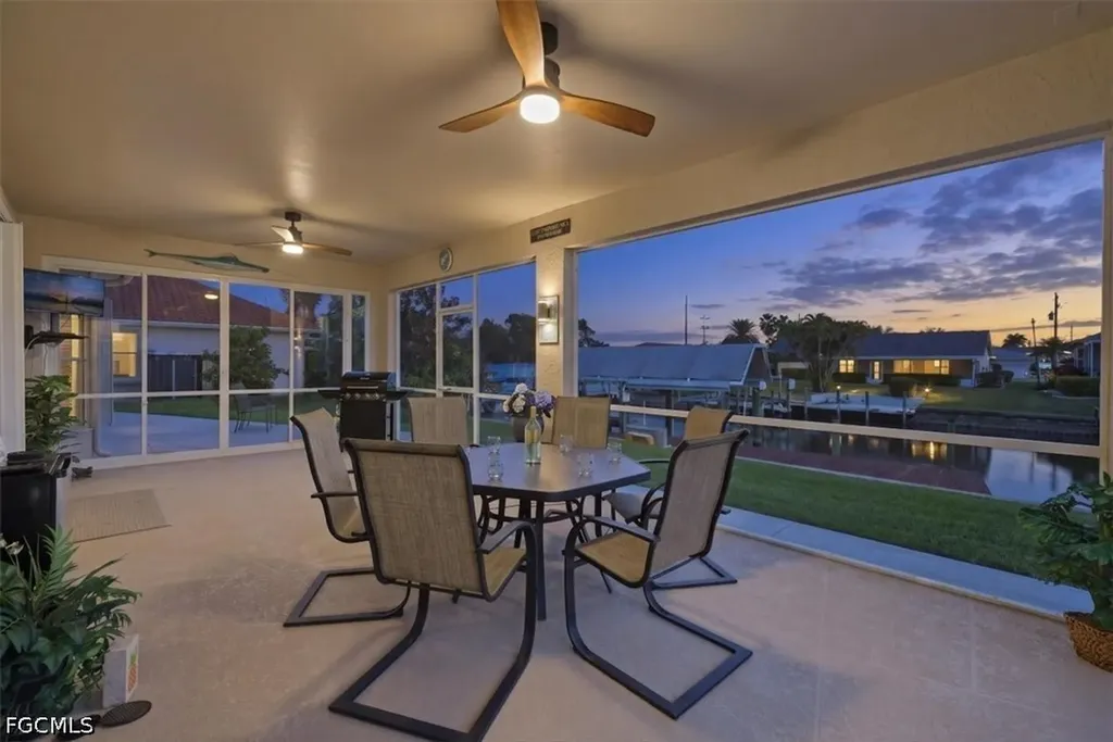 105 SE 40th Terrace Cape Coral FL 33904