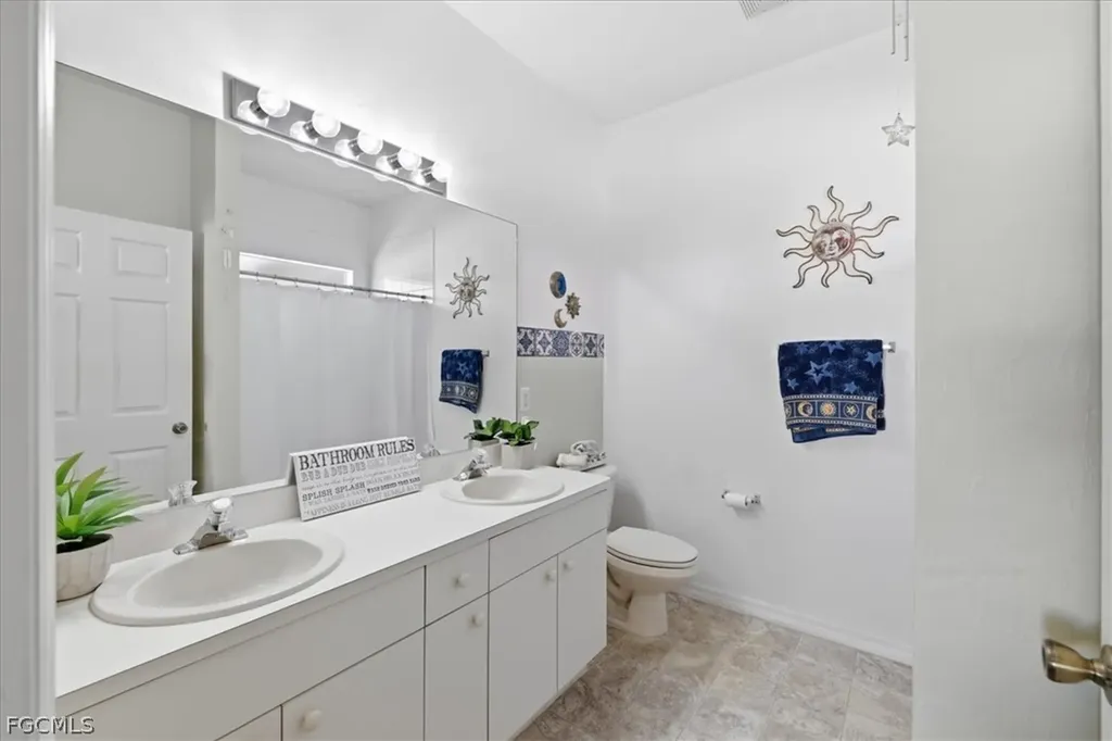 105 SE 40th Terrace Cape Coral FL 33904