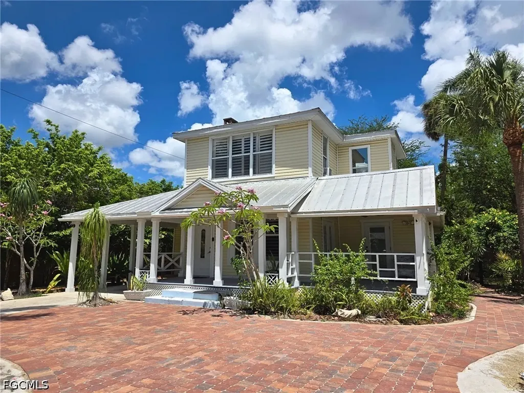 2579 2nd Street Fort Myers FL 33901
