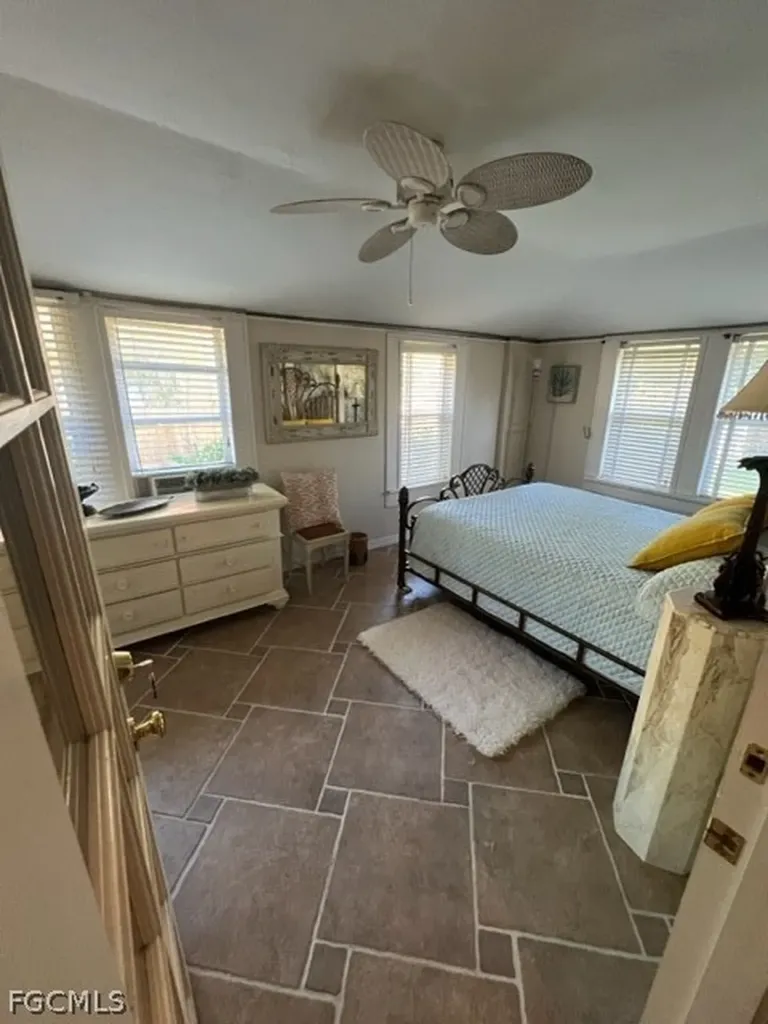 2579 2nd Street Fort Myers FL 33901
