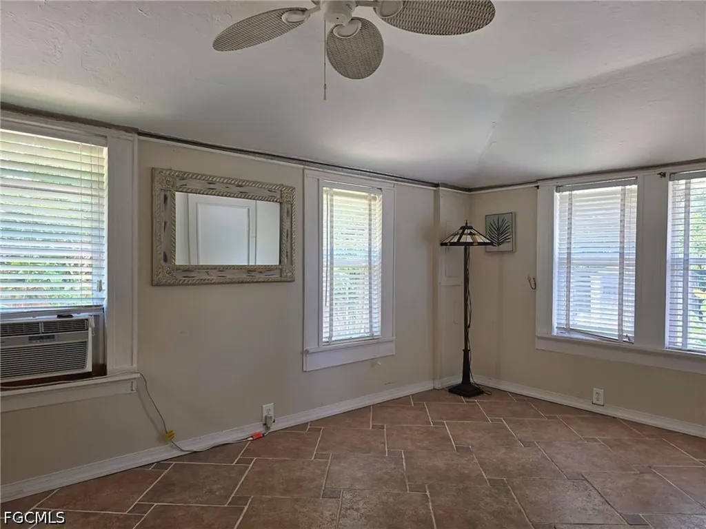 2579 2nd Street Fort Myers FL 33901