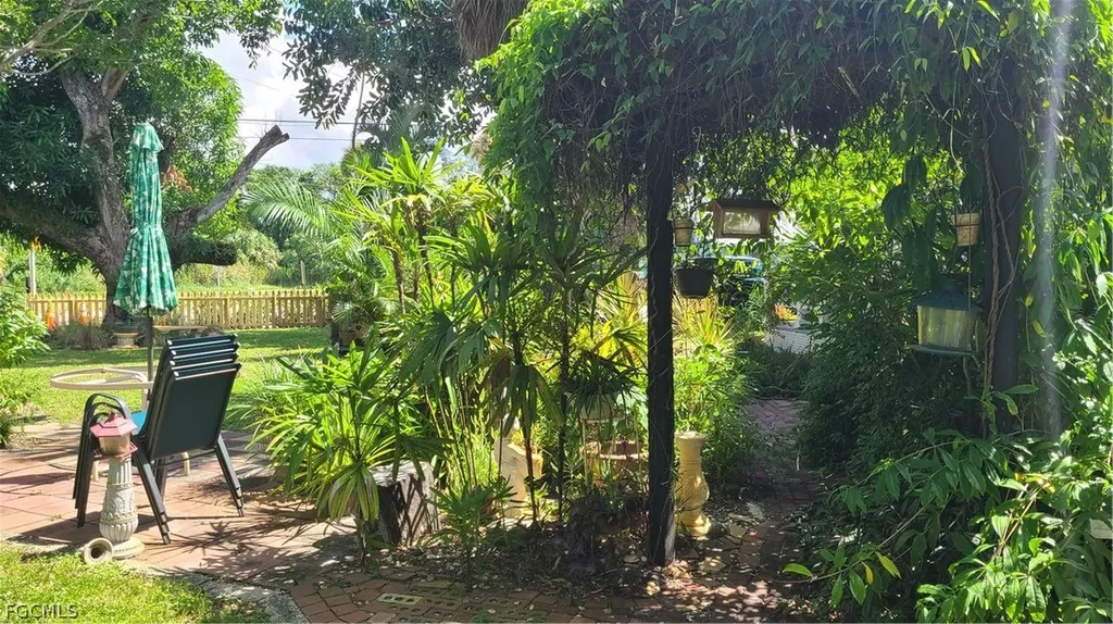 2579 2nd Street Fort Myers FL 33901